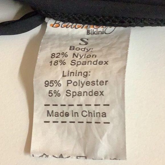 Beach Joy Size Small Black Triangle Padded Bikini Top. Preowned - Picture 5 of 5